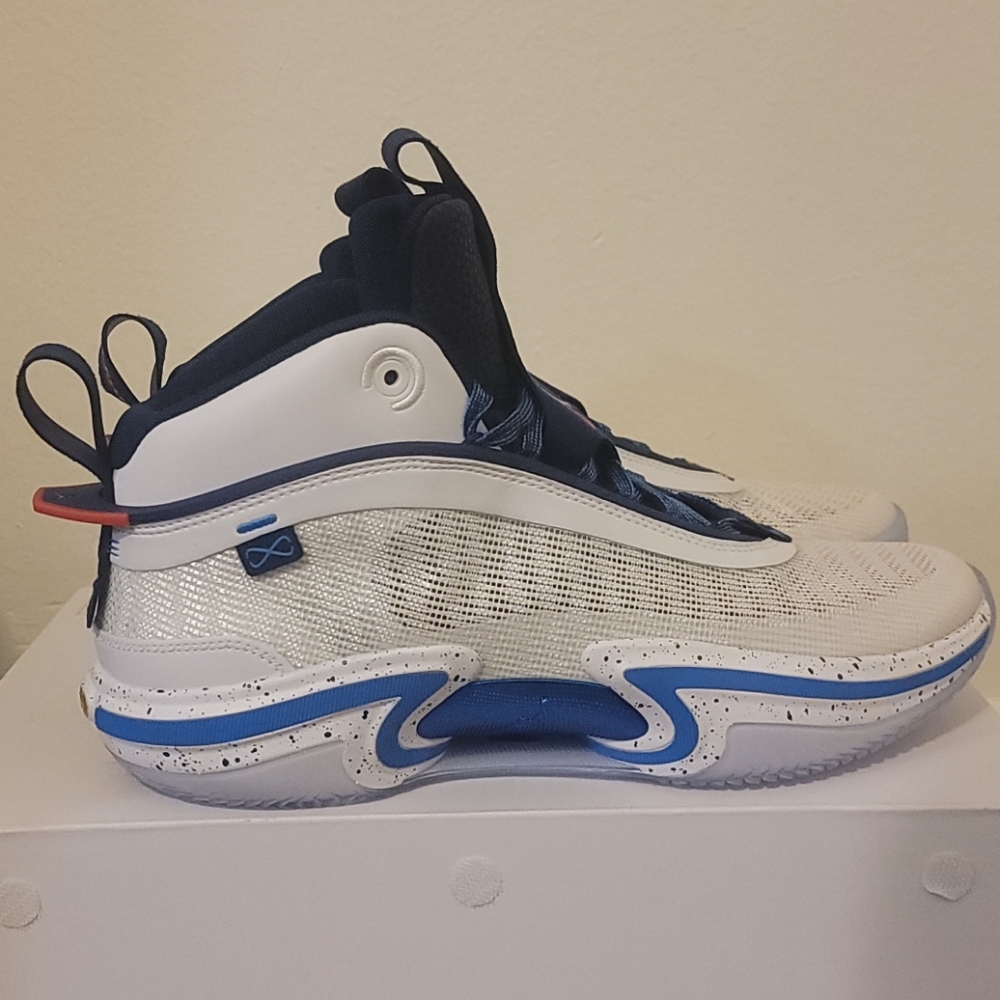 Air Jordan XXXVl (36) SE